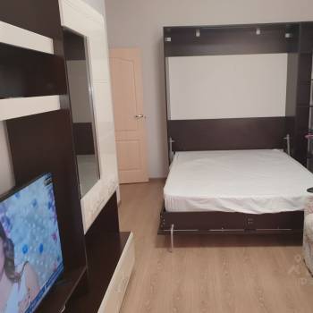 Продается 1-комнатная квартира, 38 м²