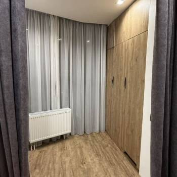 Продается Многокомнатная квартира, 80 м²