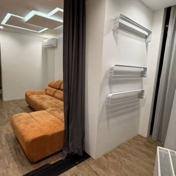 Продается Многокомнатная квартира, 80 м²