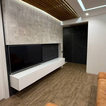 Продается Многокомнатная квартира, 80 м²
