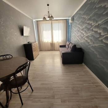 Сдается 1-комнатная квартира, 42 м²