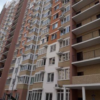 Сдается 1-комнатная квартира, 42 м²