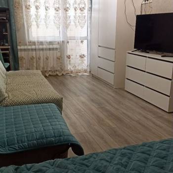 Продается 1-комнатная квартира, 41 м²