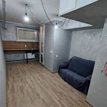 Продается 1-комнатная квартира, 17 м²
