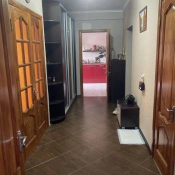 Продается 2-х комнатная квартира, 72 м²