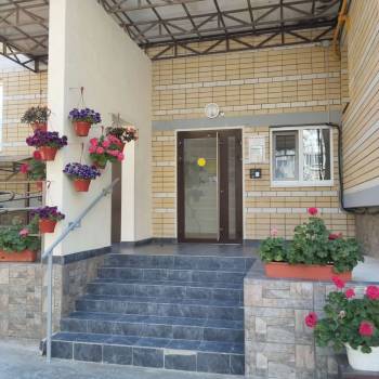 Сдается 1-комнатная квартира, 43 м²