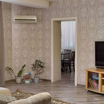Продается 3-х комнатная квартира, 130 м²