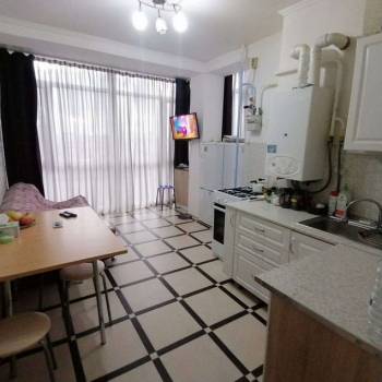 Сдается 1-комнатная квартира, 42 м²