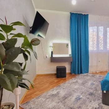 Сдается 2-х комнатная квартира, 75 м²