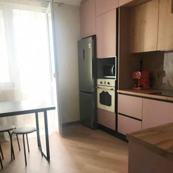 Сдается 2-х комнатная квартира, 70 м²