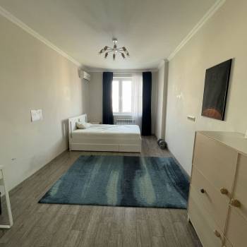 Продается 1-комнатная квартира, 39 м²