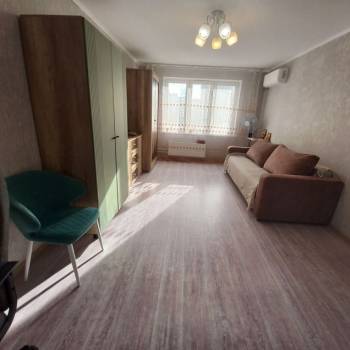 Продается 1-комнатная квартира, 37,8 м²
