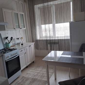 Сдается 1-комнатная квартира, 40 м²
