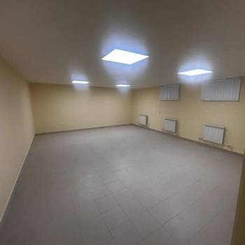 Сдается Нежилое помещение, 80 м²