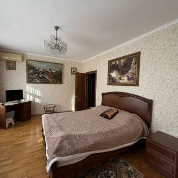 Сдается 2-х комнатная квартира, 70 м²