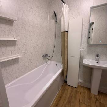 Сдается Многокомнатная квартира, 84 м²