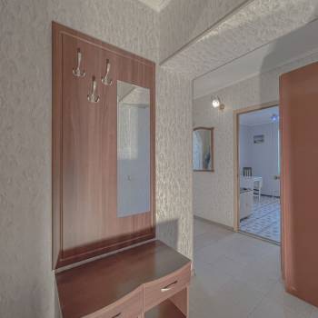 Продается 1-комнатная квартира, 46 м²