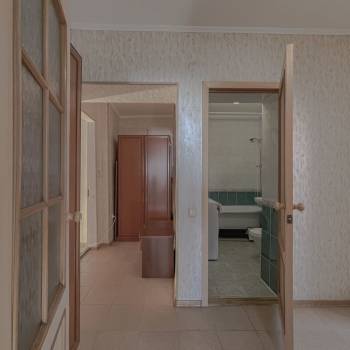 Продается 1-комнатная квартира, 46 м²