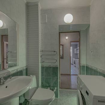 Продается 1-комнатная квартира, 46 м²