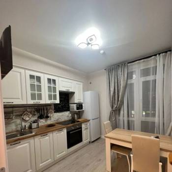 Сдается 1-комнатная квартира, 35 м²