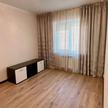 Сдается Многокомнатная квартира, 80 м²