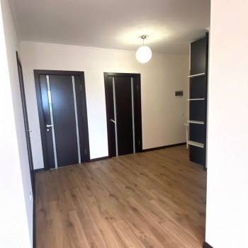 Сдается Многокомнатная квартира, 80 м²