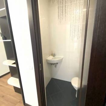 Сдается Многокомнатная квартира, 80 м²
