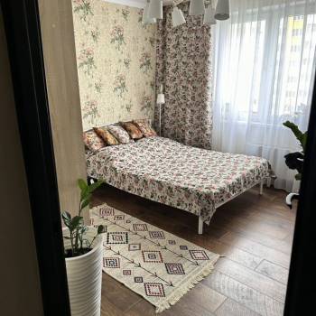 Продается 1-комнатная квартира, 41 м²