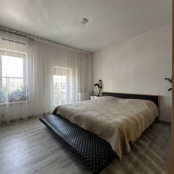 Продается 1-комнатная квартира, 33 м²