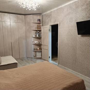 Продается 1-комнатная квартира, 41 м²