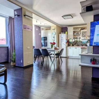 Продается Многокомнатная квартира, 144 м²