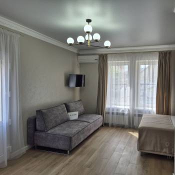 Сдается 1-комнатная квартира, 43 м²