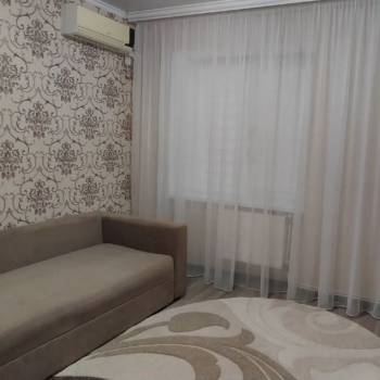 Продается 1-комнатная квартира, 37,5 м²