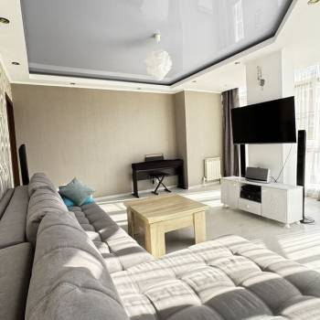 Продается 3-х комнатная квартира, 90 м²