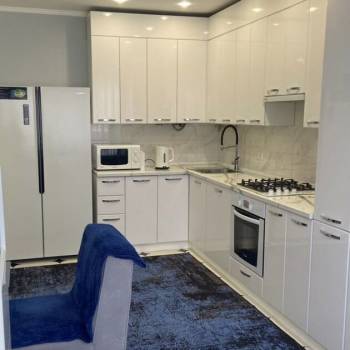 Продается 1-комнатная квартира, 60 м²
