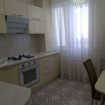 Продается 1-комнатная квартира, 38 м²