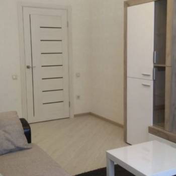 Продается 1-комнатная квартира, 38 м²