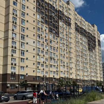 Продается 1-комнатная квартира, 40,4 м²
