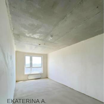 Продается 1-комнатная квартира, 42 м²
