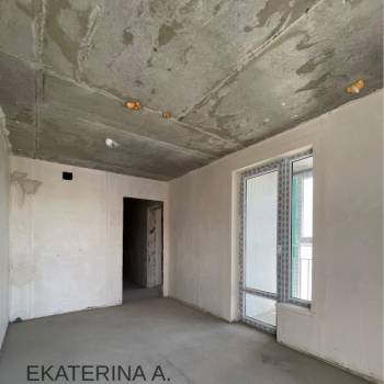Продается 1-комнатная квартира, 42 м²