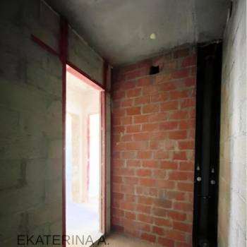 Продается 1-комнатная квартира, 42 м²