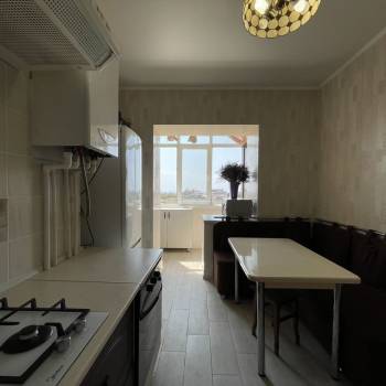 Продается 1-комнатная квартира, 36 м²