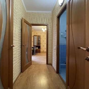Продается 1-комнатная квартира, 53 м²