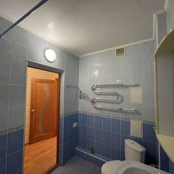 Продается 1-комнатная квартира, 53 м²