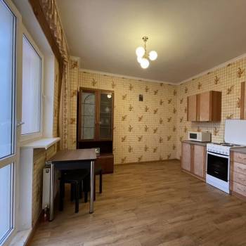 Продается 1-комнатная квартира, 53 м²