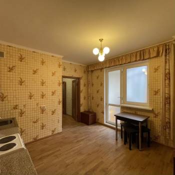 Продается 1-комнатная квартира, 53 м²