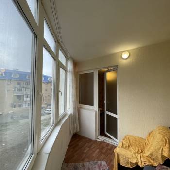 Продается 1-комнатная квартира, 53 м²