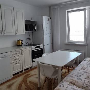 Продается 2-х комнатная квартира, 60 м²