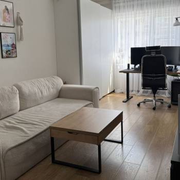 Продается 2-х комнатная квартира, 67,3 м²