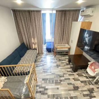 Продается 1-комнатная квартира, 28 м²